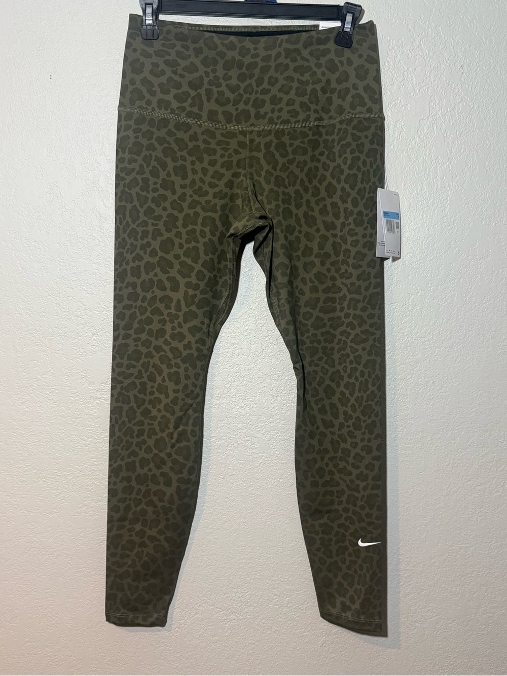 NWT Nike Dri-fit Olive Green Leopard Print Leggings Size Medium